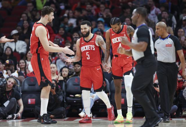 华体会体育APP下载-火箭凯歌高奏冲击西区第一 交易市场他们等待大鱼